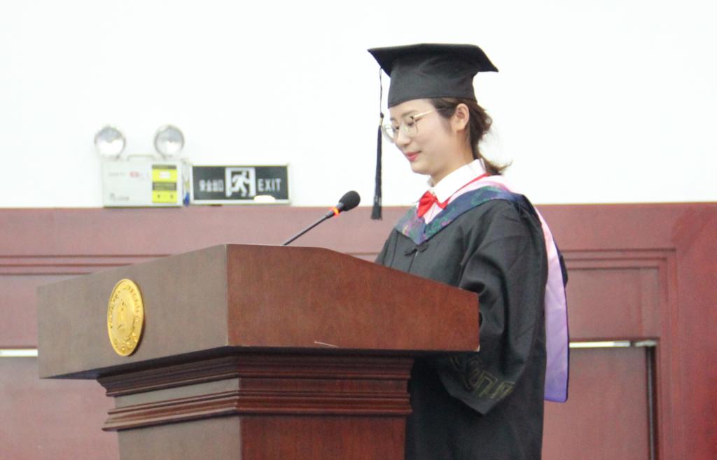 毕业典礼3.jpg 毕业典礼3.jpg