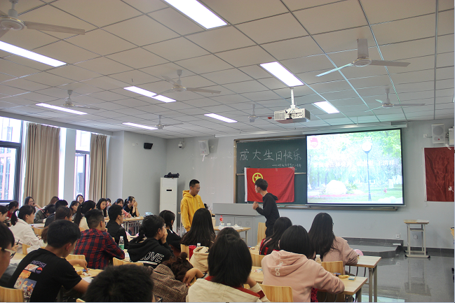 QQ截图20181031004333.png QQ截图20181031004333.png